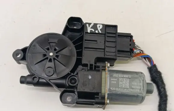 Volkswagen Taigo Front door window regulator motor 2Q2959406G