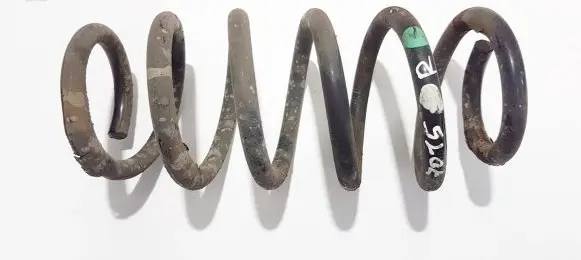 Toyota Avensis T270 Rear coil spring
