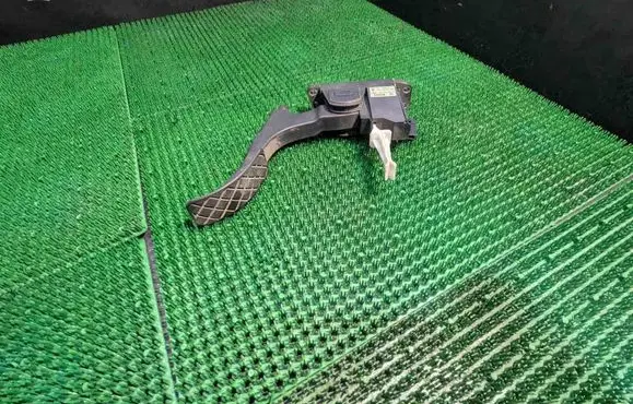 Volkswagen Bora Accelerator throttle pedal 1J1721503K 0281002342 085107986YB3