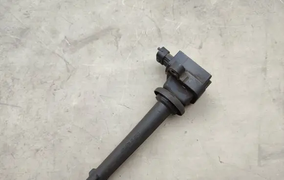 Nissan Micra High voltage ignition coil 224481F700 0221504017