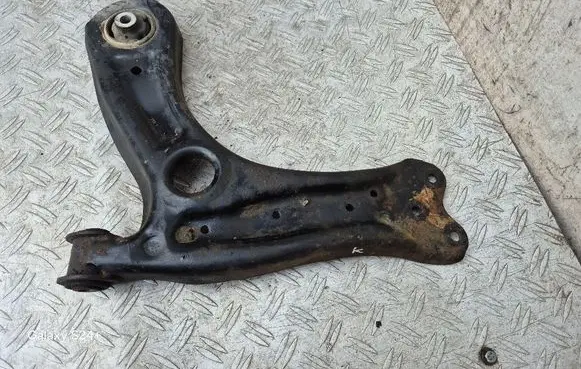 Seat Ibiza IV (6J,6P) Front lower control arm/wishbone 6R0407151A