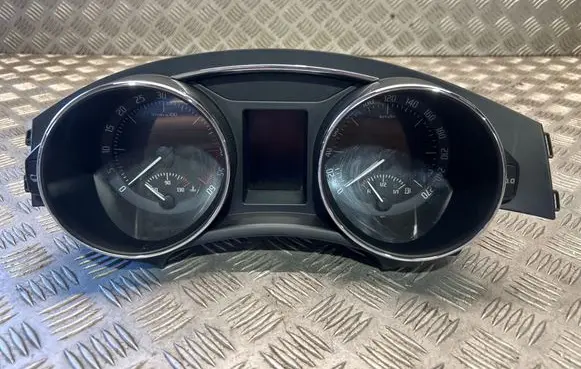 Skoda Superb B6 (3T) Speedometer (instrument cluster) 3T1920841E