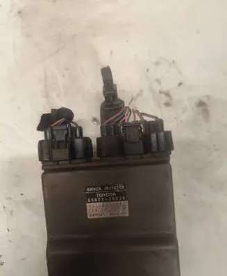 Toyota Corolla Verso E121 Fuel injection control unit/module 8987120030 1310001041