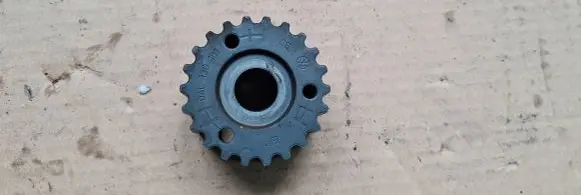 Audi A4 S4 B9 Fuel pump gear (pulley) 04L130101