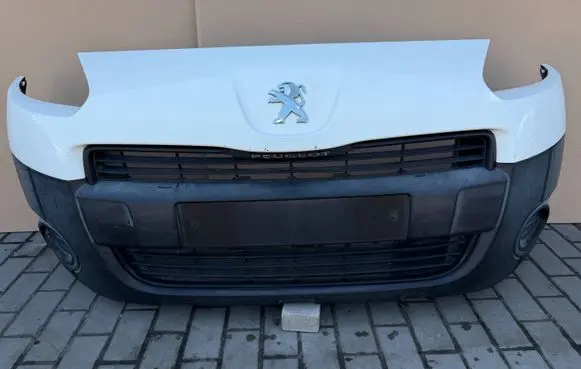 Peugeot Partner Front bumper 9681519577