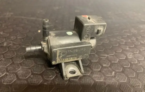 Toyota Corolla Verso AR10 Turbo solenoid valve 72828606 258600R010