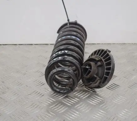 Mercedes-Benz E W213 Rear coil spring