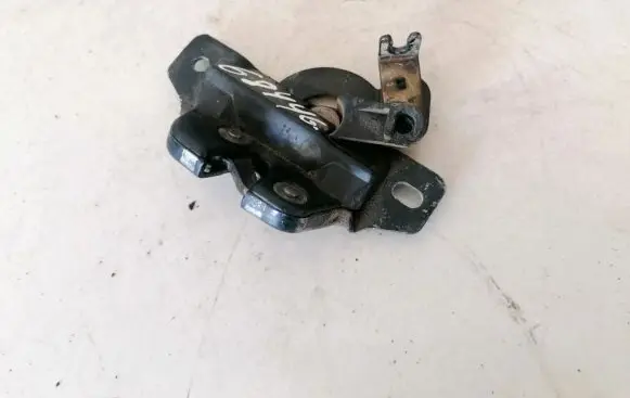 Audi A4 S4 B5 8D Tailgate/trunk/boot lock/catch/latch