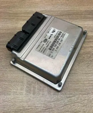 Audi A8 S8 D3 4E Engine control unit/module ECU 4E0907553E 4E0910553E