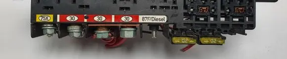 Volkswagen PASSAT B5.5 Fuse box set 8L0941822A