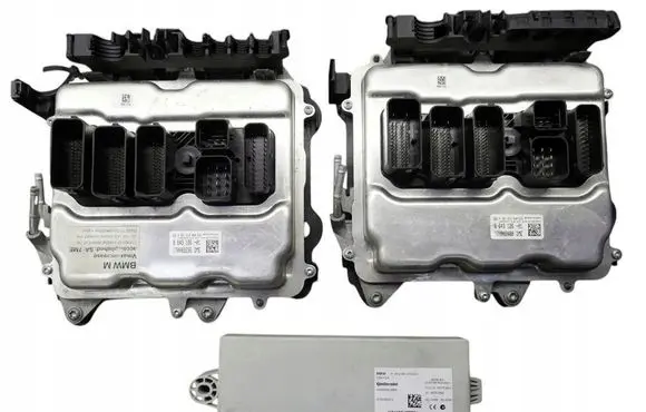 BMW X5 F15 Engine control unit/module 8643126