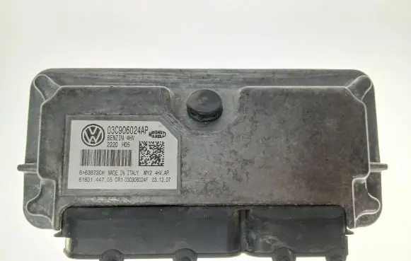 Volkswagen Polo IV 9N3 Engine control unit/module 03C906024AP 6160144705 6163B73CH