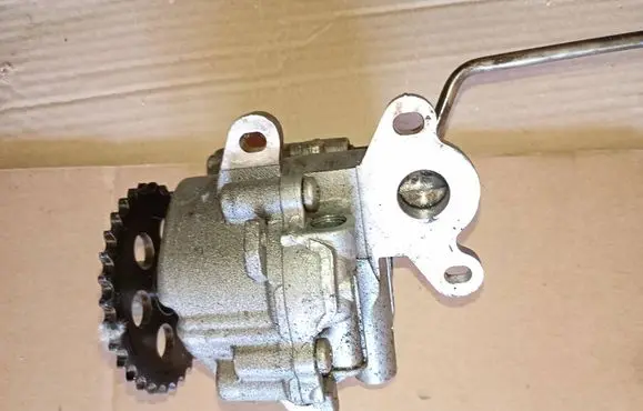 Ford Transit Oil pump 1839456