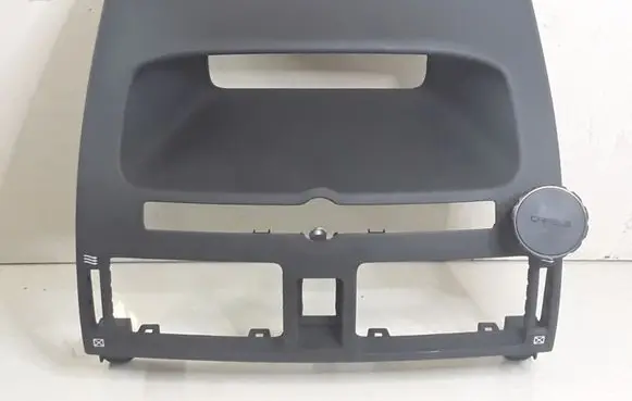 Toyota Avensis T250 Dash center air vent grill 8581