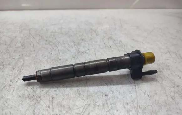 BMW X5 E70 Fuel injector 0445116024