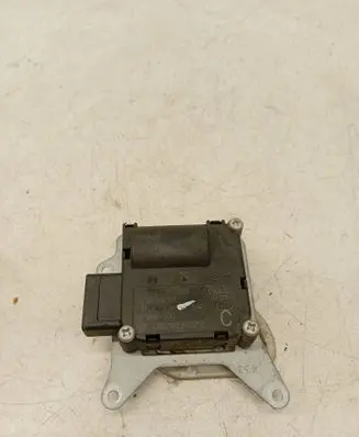 Audi A8 S8 D3 4E Air flap motor/actuator 0132801369 CZ1168803710 4F0820511B