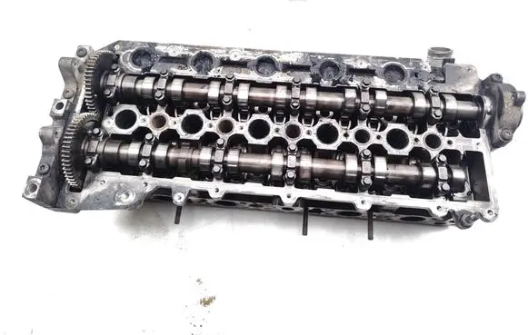 Volvo XC90 Engine head 30731988