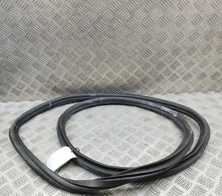 BMW 8 G16 Rubber seal rear door 7435439