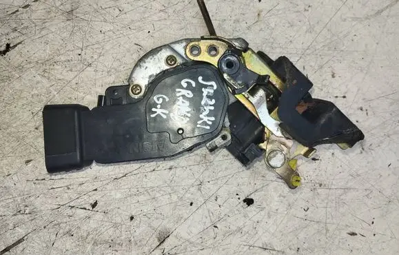 Suzuki Vitara (ET/TA) Rear door lock 