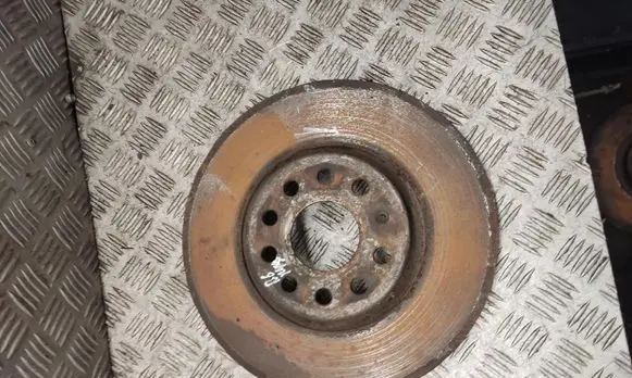 Volkswagen PASSAT B6 Front brake disc