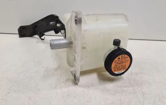 Peugeot iOn Coolant expansion tank/reservoir