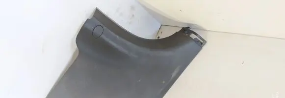 Foot area side trim
