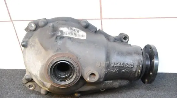 BMW X3 E83 Front differential 7546112