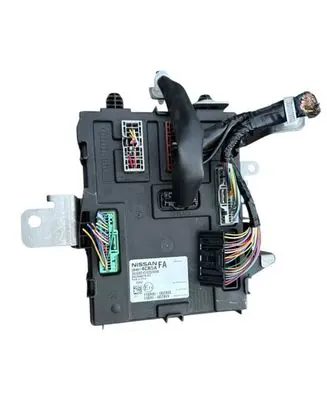 Nissan X-Trail T32 Comfort/convenience module 284B14CB5A 116RAI002868 2412021512220499