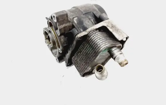 BMW 3 E90 E91 Engine oil radiator B8316000