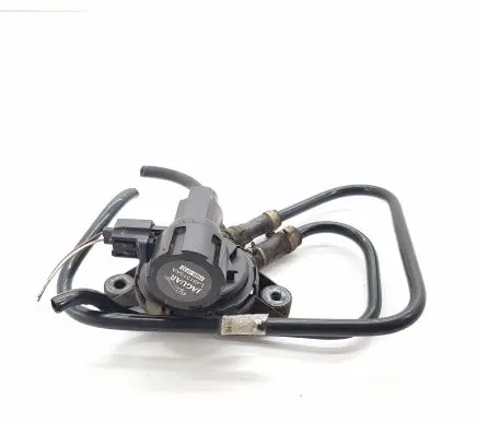 Jaguar XK8 - XKR Turbo solenoid valve LJB1515AA