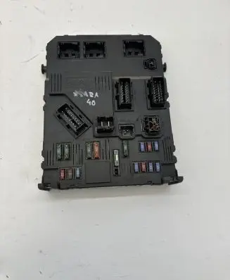 Citroen Xsara Picasso Fuse module 9653667880