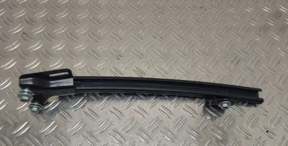 Toyota GT 86 Front door coupe window/glass frame 