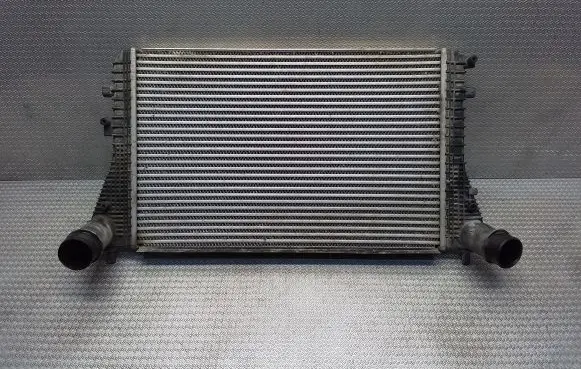 Volkswagen Caddy Intercooler radiator 1K0145803CA