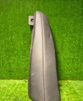 Opel Insignia B Front passenger seat console base 39131395