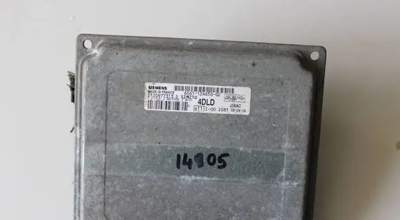 Engine ECU kit and lock set