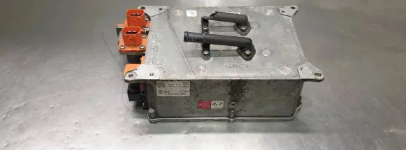 Volkswagen e-Golf Voltage converter inverter 5QE915682K 10111404