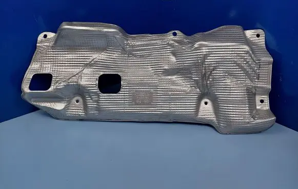 Audi Q7 4M Heat shield in engine bay 4M0825661N