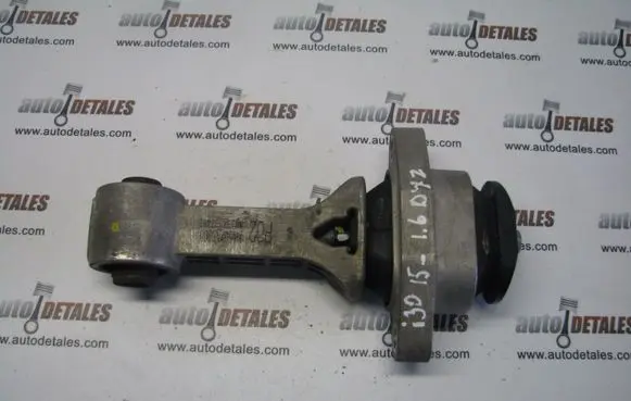 Hyundai i30 Engine mount bracket 21950A5000 4M13K037402