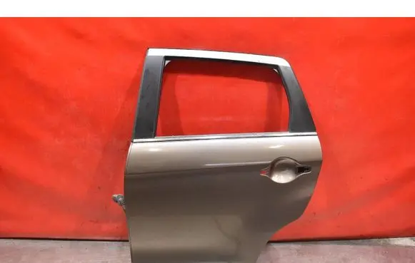 Mitsubishi ASX Rear door 