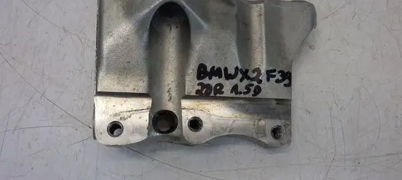 BMW X2 F39 Engine mounting bracket 8511299