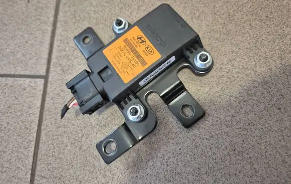 Hyundai i40 Acceleration sensor 956903V100