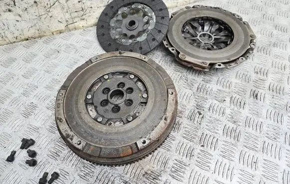 Audi A6 S6 C6 4F Clutch set kit 06D105266C 06D141031B