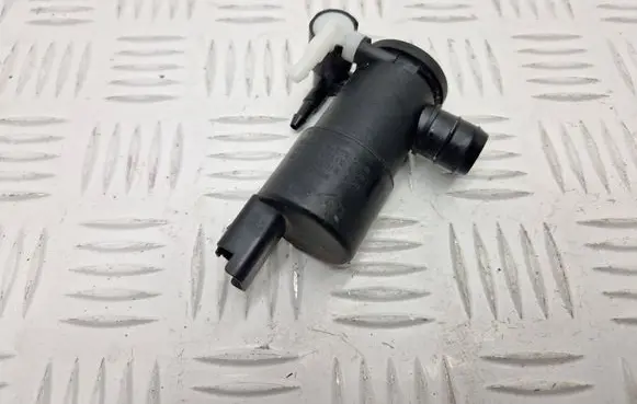 Peugeot 208 II Windscreen/windshield washer pump 9825894180 9825893480