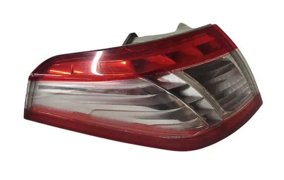 Peugeot 508 Rear/tail lights
