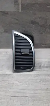 Audi Q7 4L Dashboard side air vent grill/cover trim 4L0820901