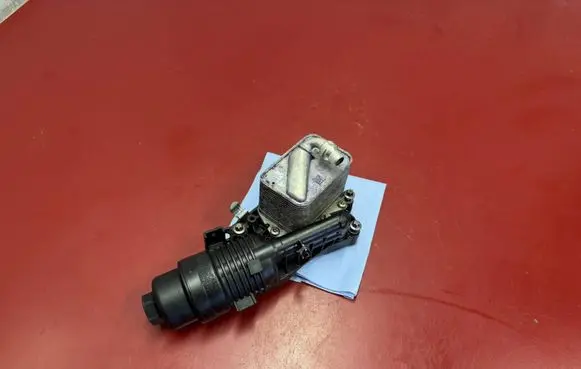 BMW X1 F48 F49 Oil filter mounting bracket 8649171