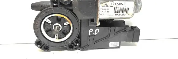 Opel Combo C Front door window regulator motor 13173070