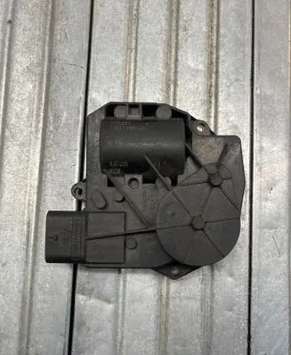 BMW 3 F30 F35 F31 Thermostat 71927306000