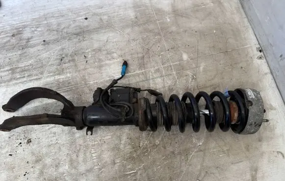 BMW X6 M Front shock absorber with coil spring 6788762