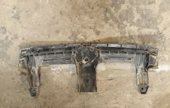 Audi Q7 4M Radiator trim 4M0807081